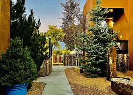 Taos Valley Lodge