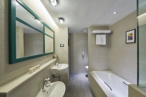 Hong Kong Gold Coast Hotel