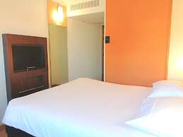 ibis Poitiers Sud