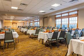 Grand Ely Lodge Resort & Conference Center