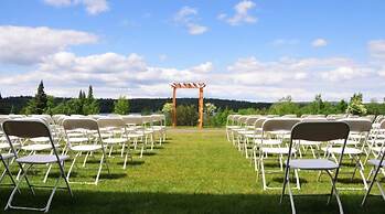 Grand Ely Lodge Resort & Conference Center
