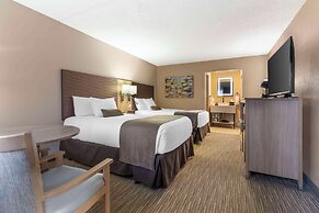 Best Western Plus Landing View Inn & Suites