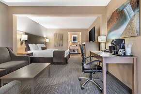 Best Western Plus Landing View Inn & Suites