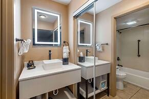 Best Western Plus Landing View Inn & Suites