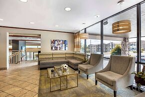 Best Western Plus Landing View Inn & Suites