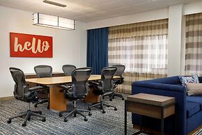 DoubleTree Suites by Hilton Orlando - Disney Springs® Area