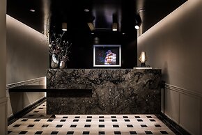 The Talbott, Autograph Collection