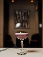 The Talbott, Autograph Collection