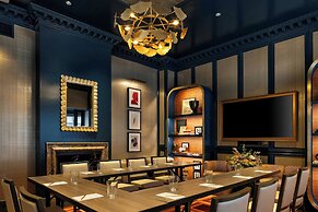 The Talbott, Autograph Collection