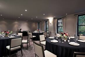 The Talbott, Autograph Collection