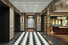 The Talbott, Autograph Collection