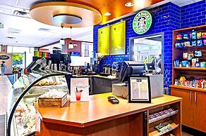 DoubleTree by Hilton Roseville Minneapolis