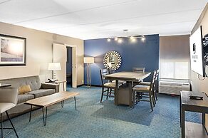 DoubleTree by Hilton Roseville Minneapolis