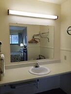 Budget Inn