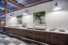 enVision Hotel & Conference Center Mansfield-Foxboro
