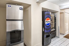 Red Roof Inn Tinton Falls - Jersey Shore