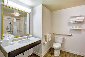 Hampton Inn Boston - Norwood
