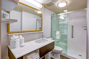 Hampton Inn Boston - Norwood