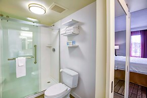 Hampton Inn Boston - Norwood