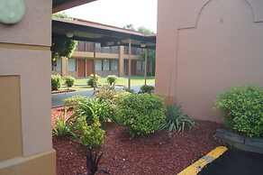 Days Inn by Wyndham Durham/Near Duke University