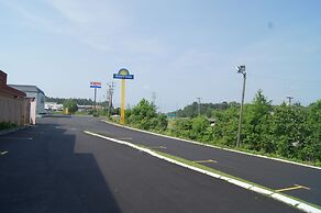 Days Inn by Wyndham Durham/Near Duke University