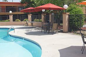 Days Inn by Wyndham Durham/Near Duke University