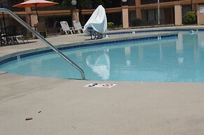 Days Inn by Wyndham Durham/Near Duke University