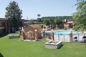 Days Inn by Wyndham Durham/Near Duke University