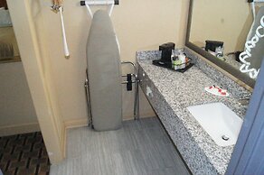 Days Inn by Wyndham Durham/Near Duke University