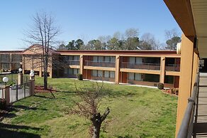 Days Inn by Wyndham Durham/Near Duke University