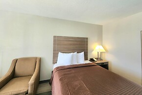 Days Inn by Wyndham Seguin TX
