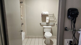 Days Inn by Wyndham Seguin TX