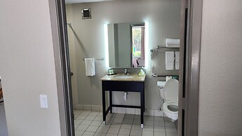 Days Inn by Wyndham Seguin TX