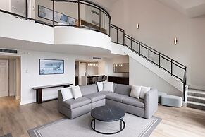 Delta Hotels by Marriott Victoria Ocean Pointe Resort