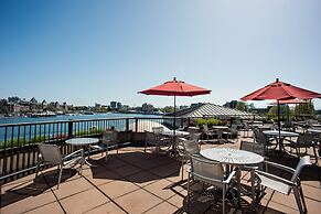 Delta Hotels by Marriott Victoria Ocean Pointe Resort