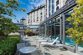 Delta Hotels by Marriott Victoria Ocean Pointe Resort