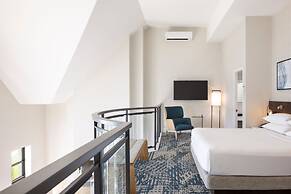 Delta Hotels by Marriott Victoria Ocean Pointe Resort