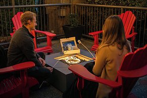 Delta Hotels by Marriott Victoria Ocean Pointe Resort