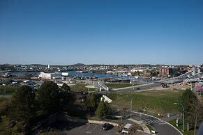 Delta Hotels by Marriott Victoria Ocean Pointe Resort