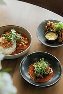 Delta Hotels by Marriott Victoria Ocean Pointe Resort