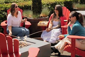 Delta Hotels by Marriott Victoria Ocean Pointe Resort