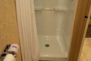 Howard Johnson by Wyndham Niagara Falls