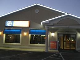 Howard Johnson by Wyndham Niagara Falls