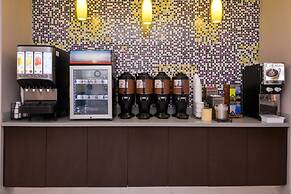 La Quinta Inn & Suites by Wyndham Indianapolis South