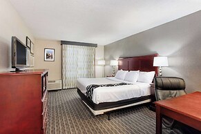 La Quinta Inn & Suites by Wyndham Indianapolis South