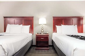 La Quinta Inn & Suites by Wyndham Indianapolis South