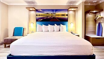 Days Inn by Wyndham Los Angeles LAX/Redondo/Manhattan Beach