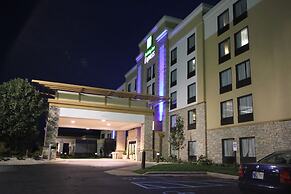 Holiday Inn Express Janesville - I-90 & US Hwy 14 by IHG