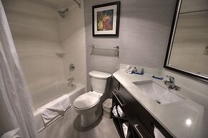 Holiday Inn Express Janesville - I-90 & US Hwy 14 by IHG