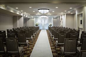 DoubleTree by Hilton Fairfield Hotel & Suites